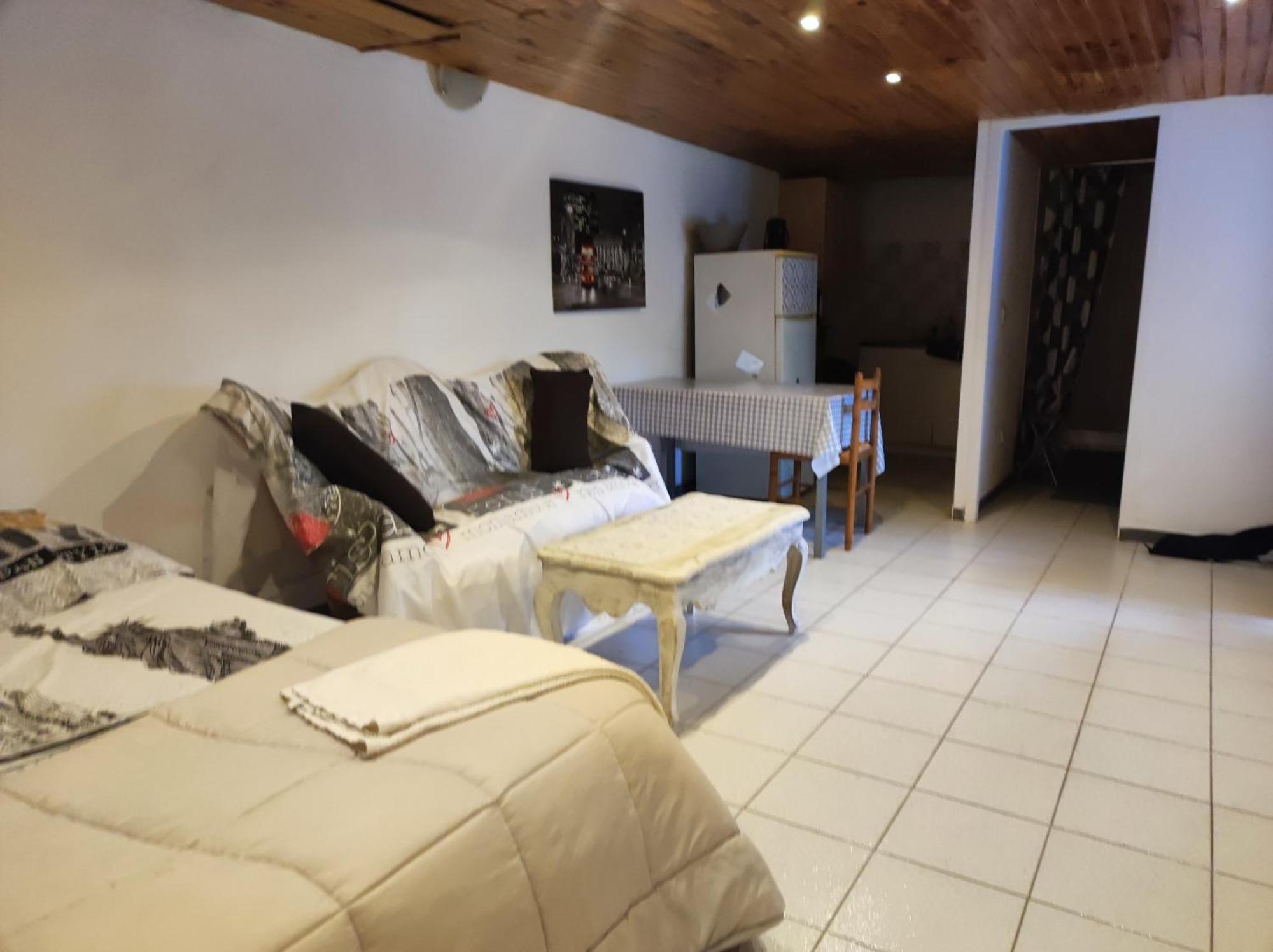 Ingrid Mary Apartman Nîmes Szoba fotó